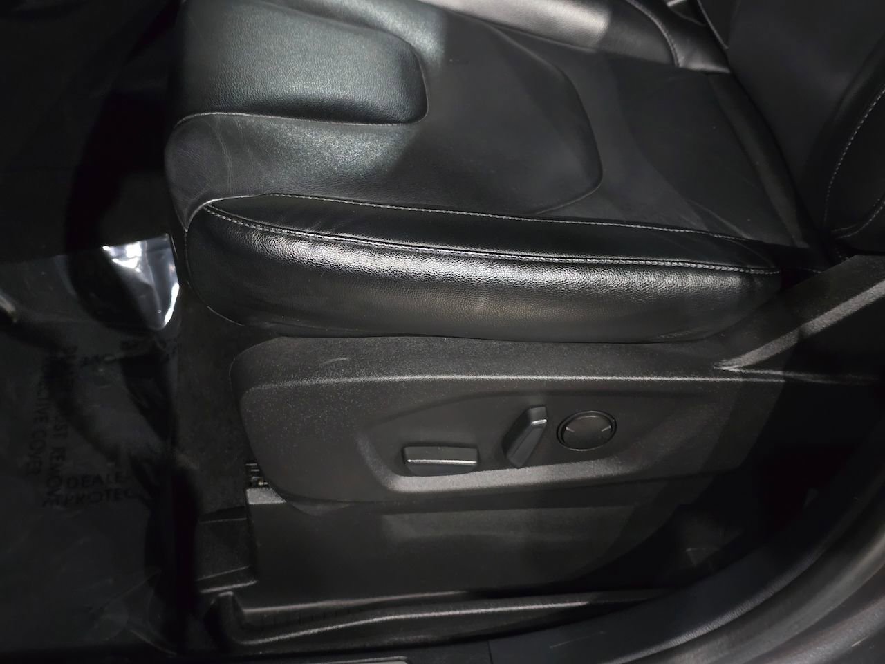 Used 2022 Ford Edge Titanium image 23