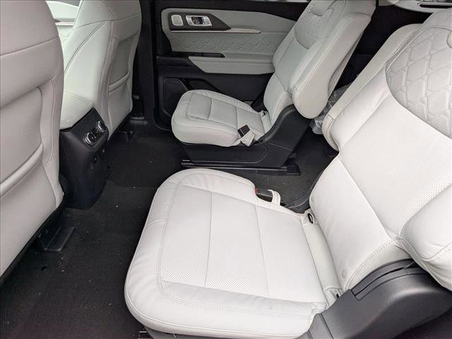 New 2026 Ford Explorer Platinum w/ LUX Leather Package image 15
