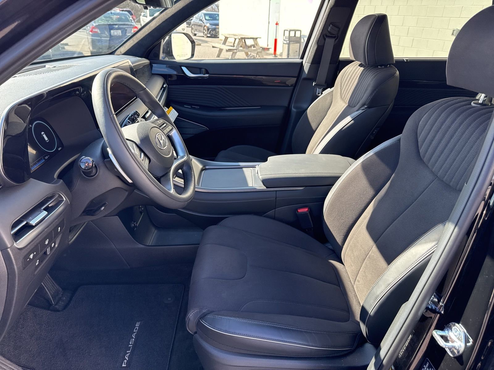 Used 2025 Hyundai Palisade Calligraphy image 24