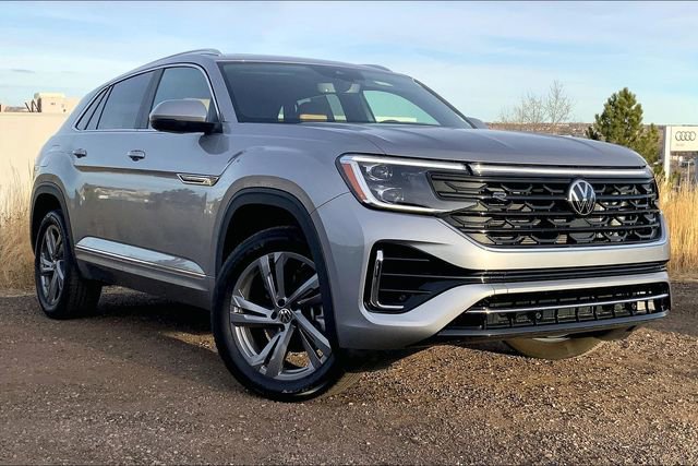 Used 2024 Volkswagen Atlas Cross Sport SEL R-Line image 2