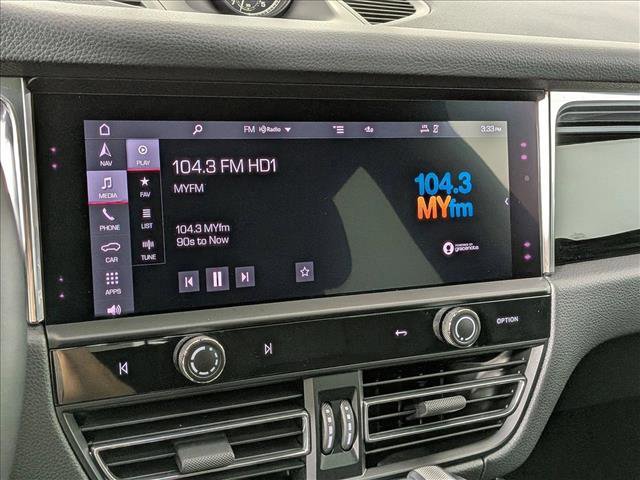 Certified 2025 Porsche Macan S image 17