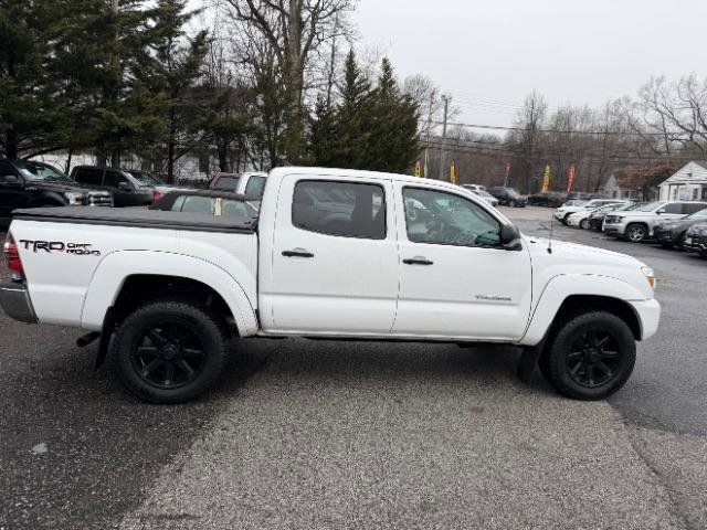 Used 2015 Toyota Tacoma 4x4 Double Cab w/ TRD Off-Road Package image 6
