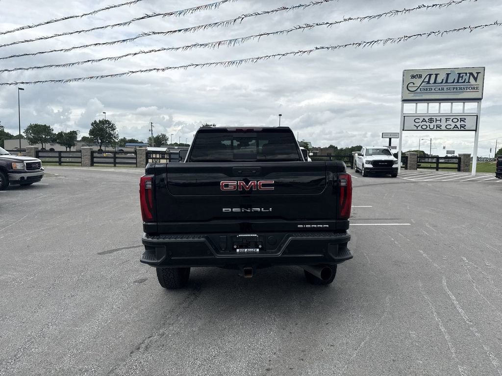 Used 2025 GMC Sierra 2500 Denali AWD/4WD image 18