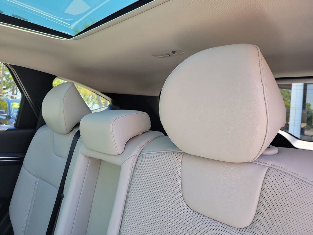 Used 2022 Hyundai Tucson Limited image 15