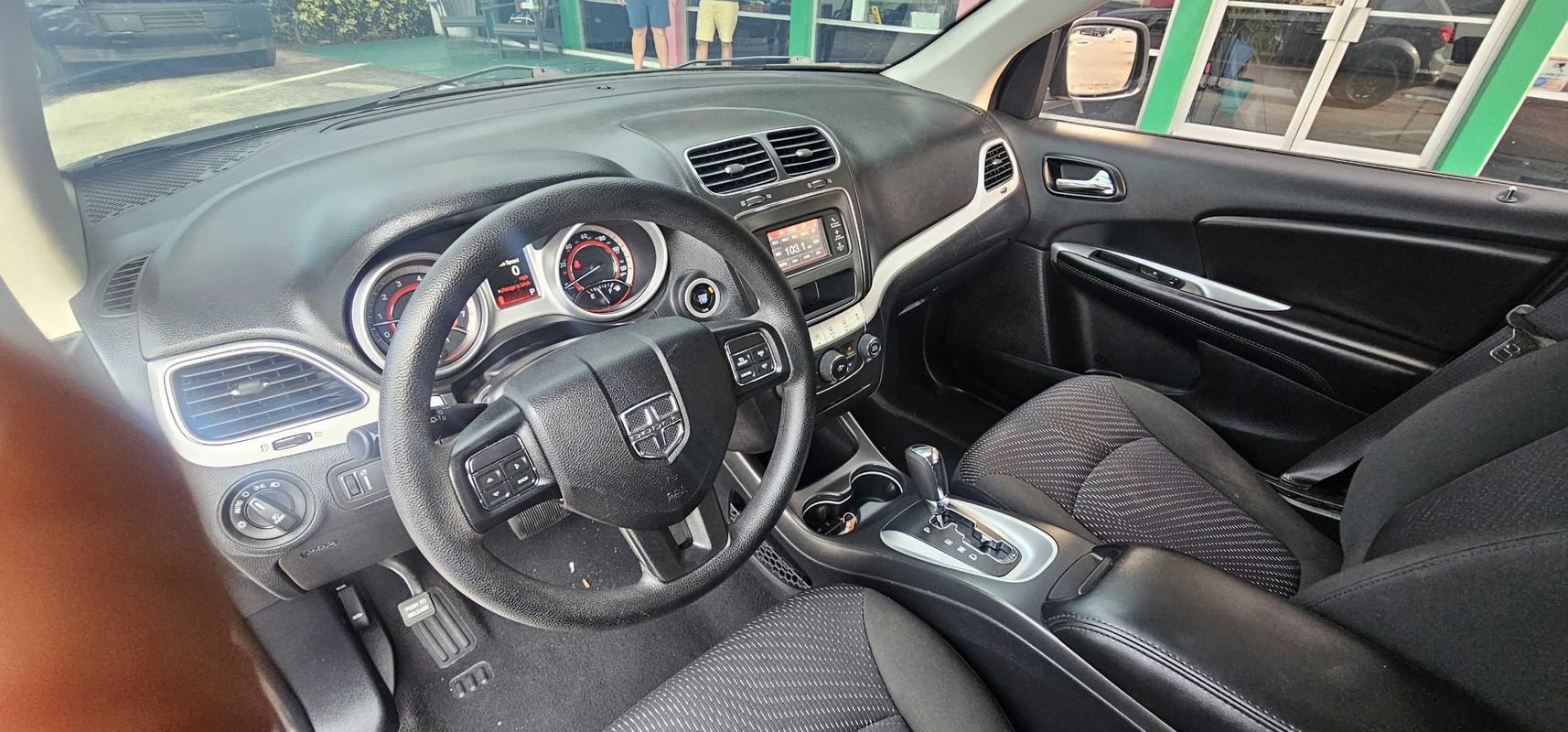 Used 2019 Dodge Journey SE w/ Blacktop Package FWD image 16