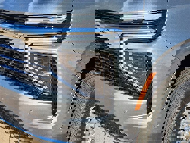 New 2026 Chevrolet Suburban LS w/ LPO, Dark Essentials Package image 8