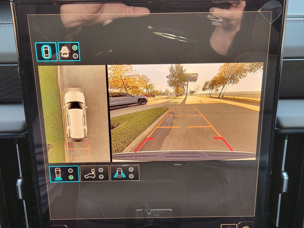 New 2026 GMC Yukon AT4 w/ LPO, Floor Liner Package image 12