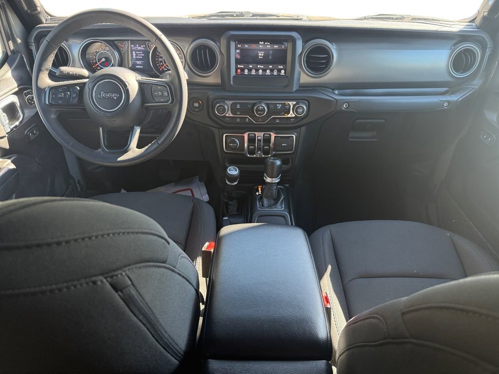 Used 2023 Jeep Gladiator Sport image 10