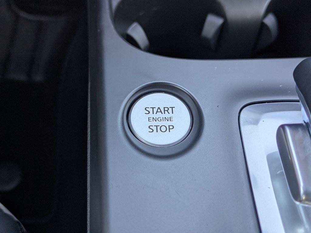 Certified 2025 INFINITI QX55 Essential image 32