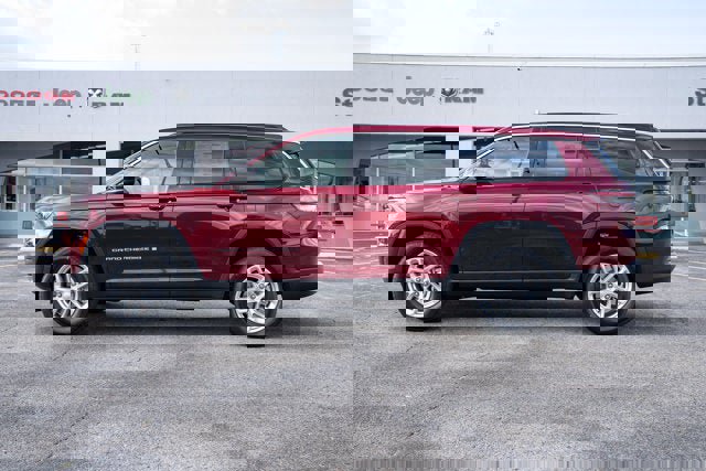 New 2025 Jeep Grand Cherokee L Laredo image 2