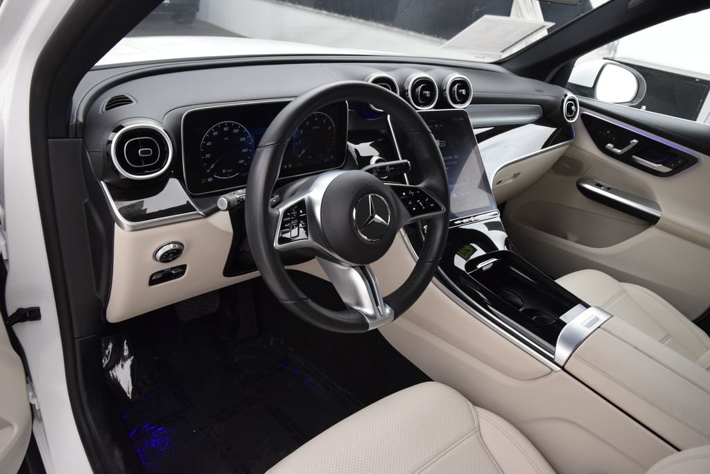 Certified 2023 Mercedes-Benz GLC 300 image 20