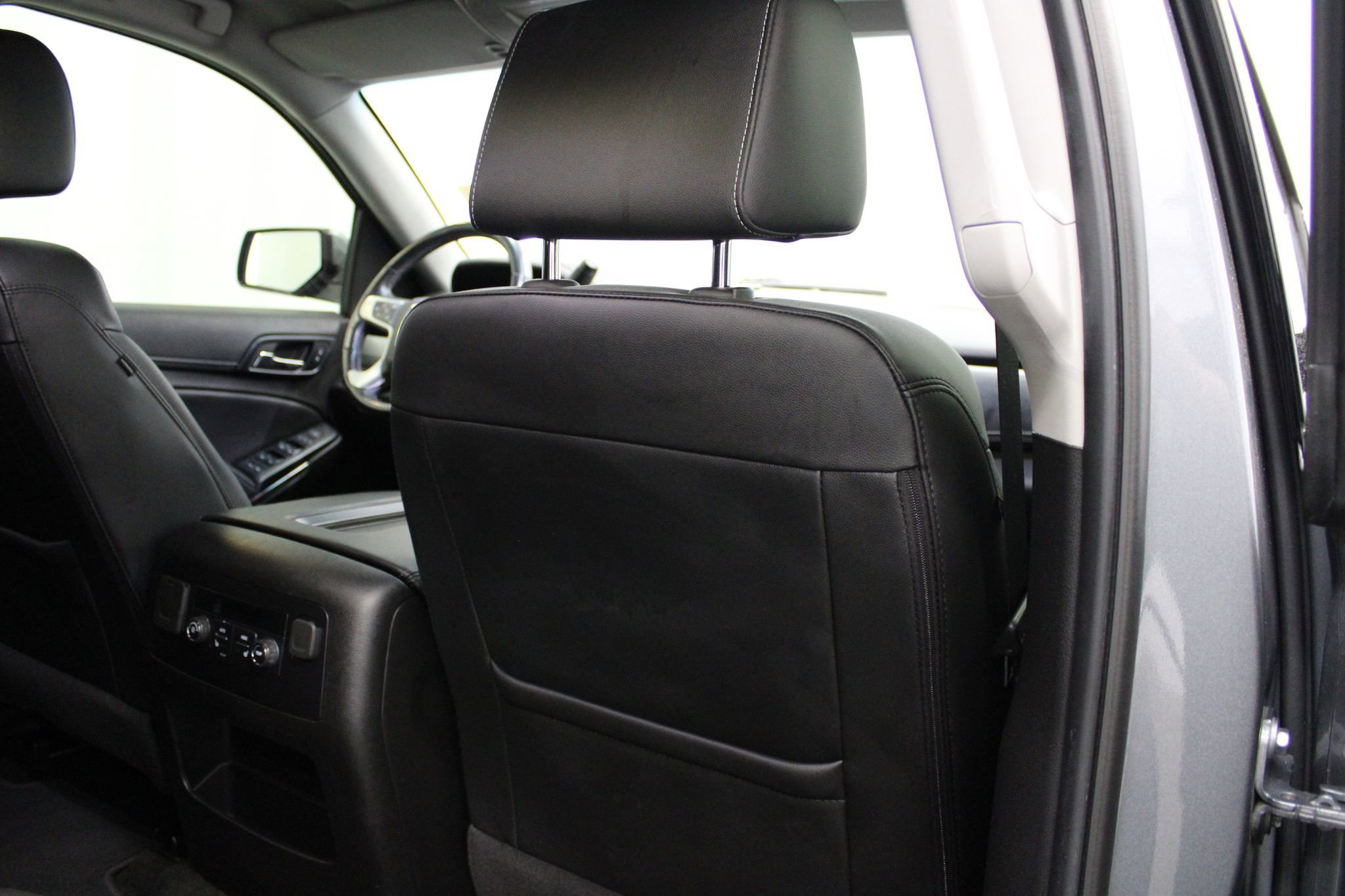 Used 2018 GMC Yukon SLT image 26