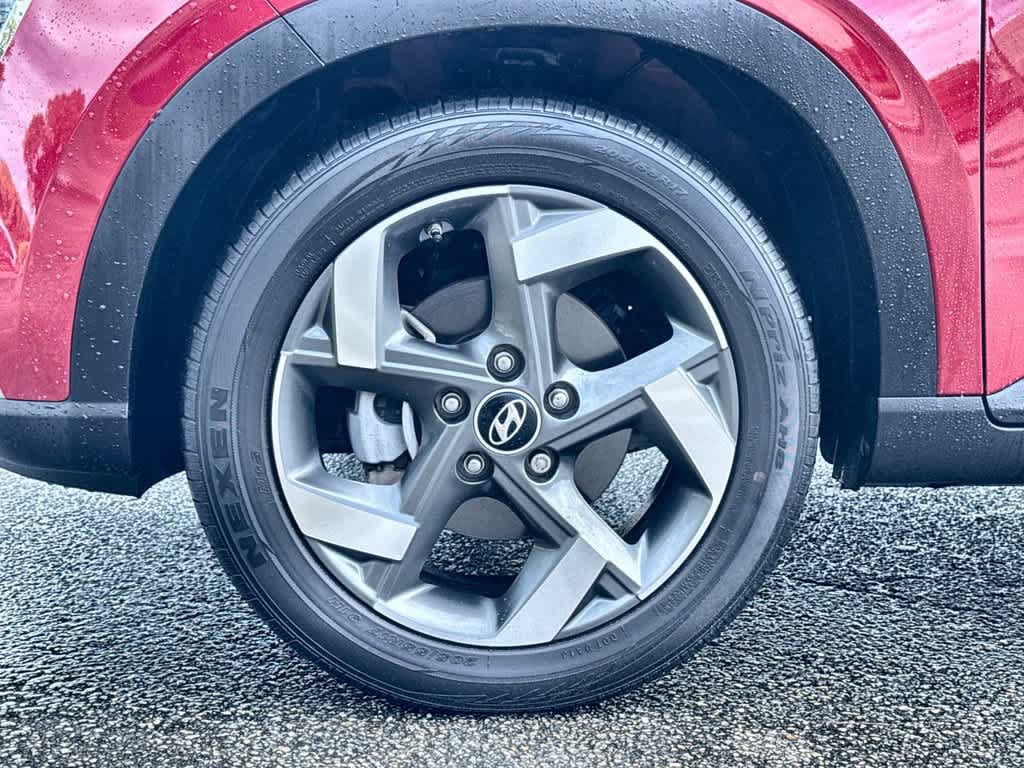 Used 2022 Hyundai Venue SEL FWD image 11