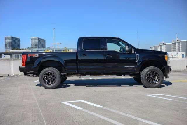 Used 2017 Ford F250 Lariat w/ Lariat Ultimate Package image 6
