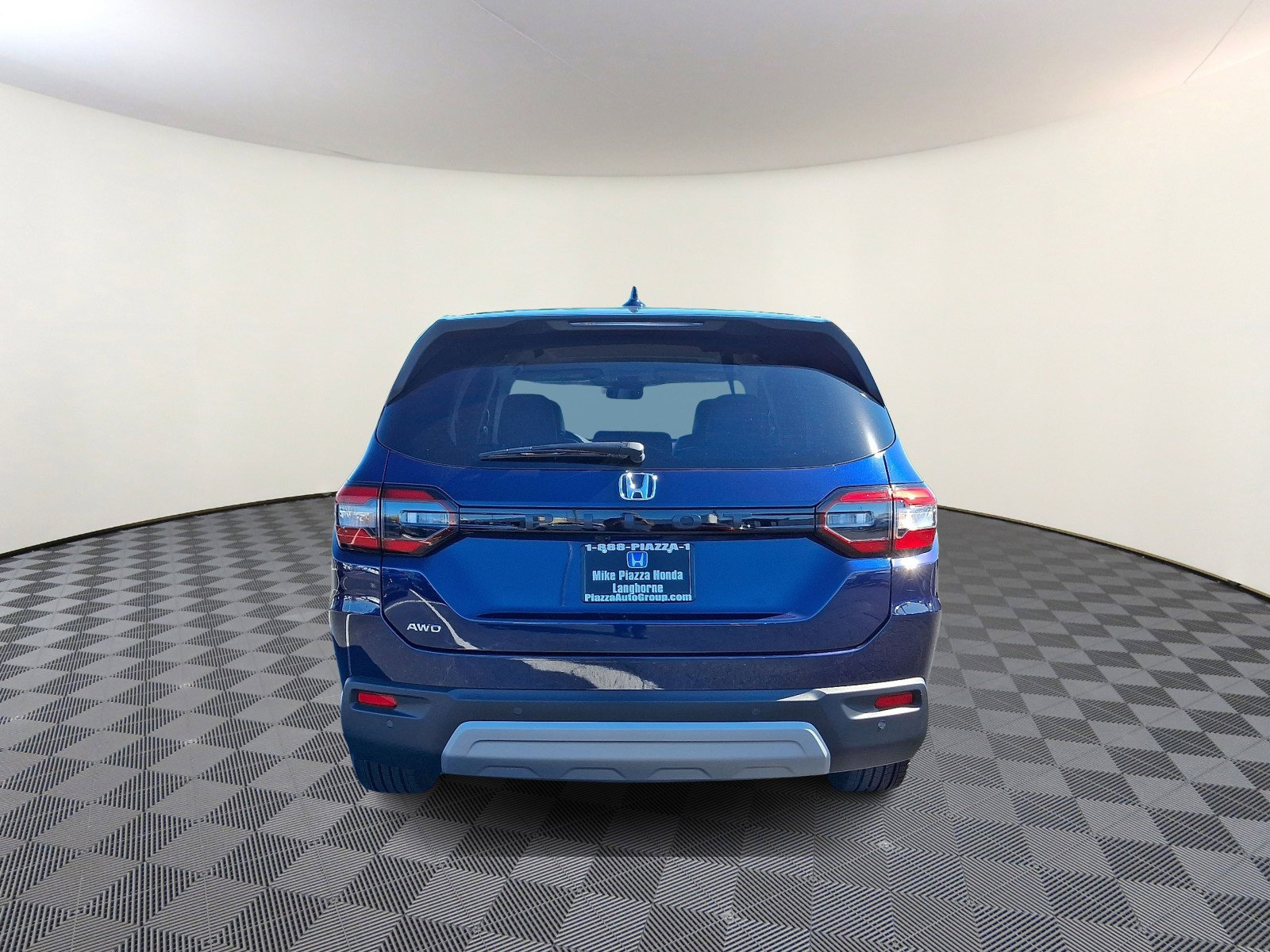 Used 2025 Honda Pilot EX-L image 6