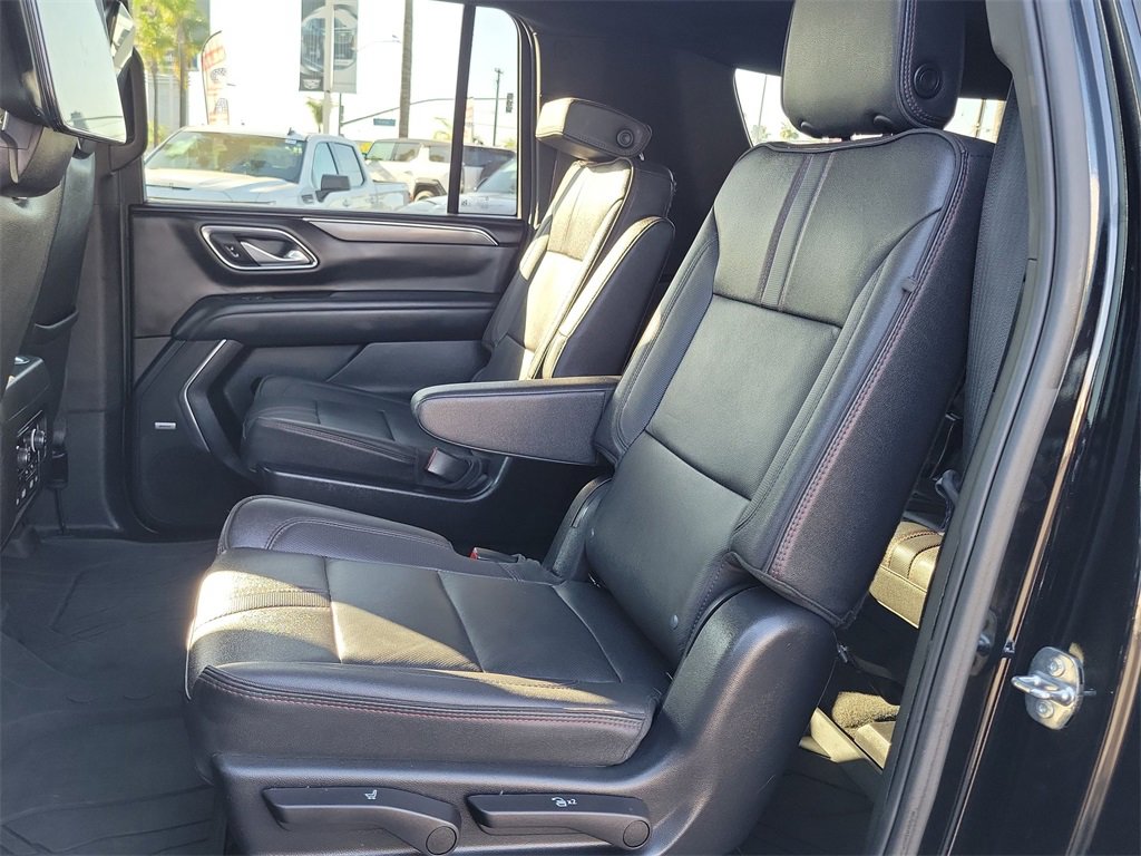 Certified 2023 Chevrolet Suburban RST w/ Sport Performance Package image 26