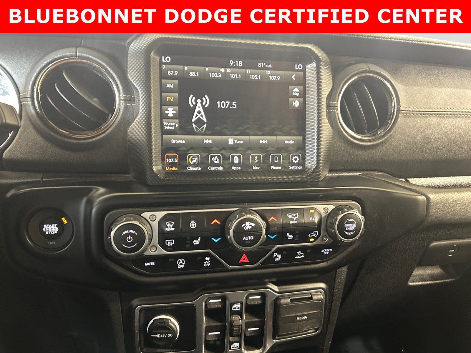 Used 2022 Jeep Gladiator Overland AWD/4WD image 16