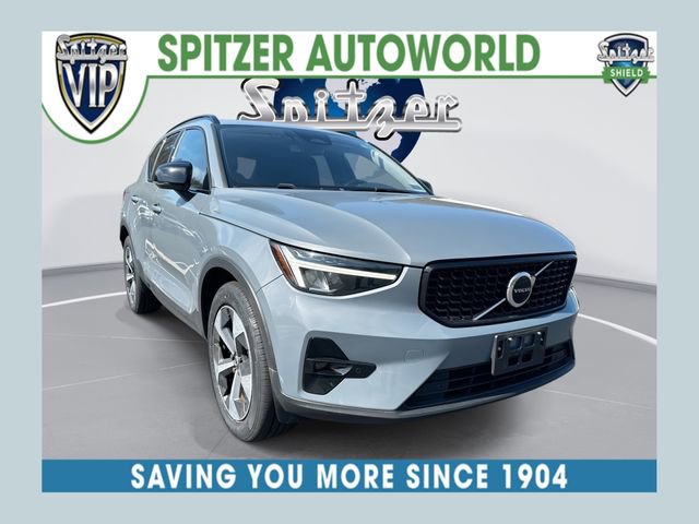 Used 2023 Volvo XC40 B5 Plus w/ Climate Package