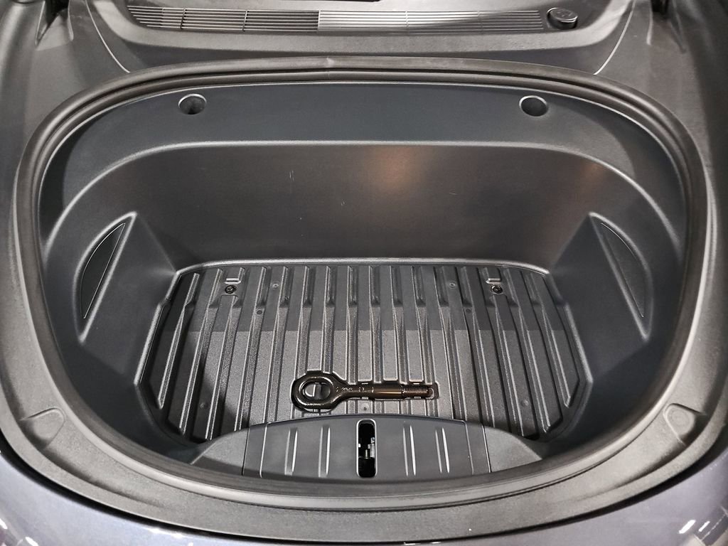 Used 2023 Tesla Model 3 Standard Range image 25