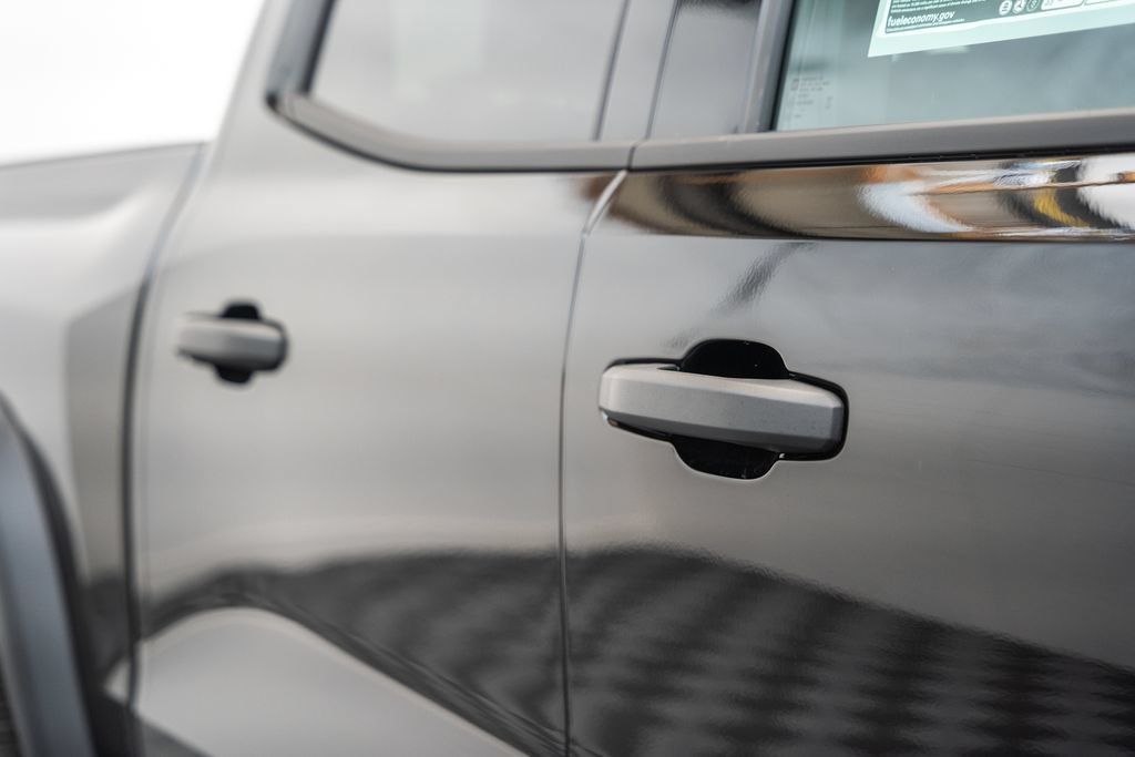 New 2026 Chevrolet Colorado Trail Boss AWD/4WD image 15