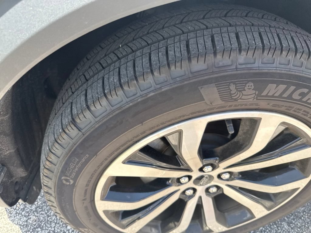 Used 2025 Ford Explorer ST-Line w/ Premium Package RWD image 10