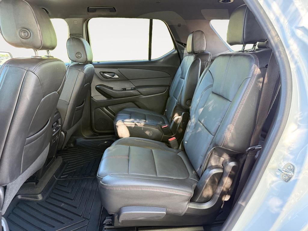 Used 2023 Chevrolet Traverse RS AWD/4WD image 13