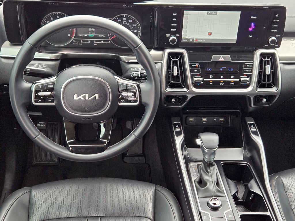 Certified 2023 Kia Sorento S FWD image 10