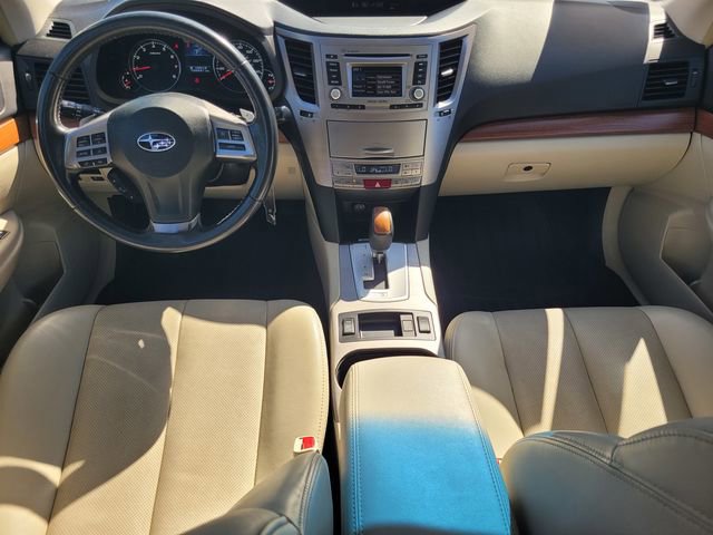Used 2013 Subaru Outback 2.5i Limited w/ Moonroof Pkg AWD/4WD image 14