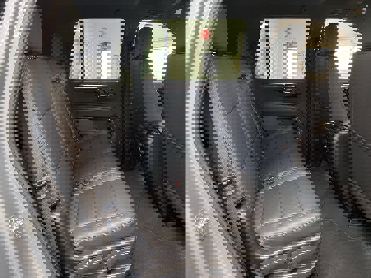 Used 2025 Chevrolet Tahoe Z71 image 19