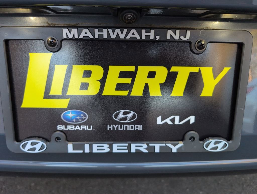 Used 2023 MAZDA MAZDA3 s image 30