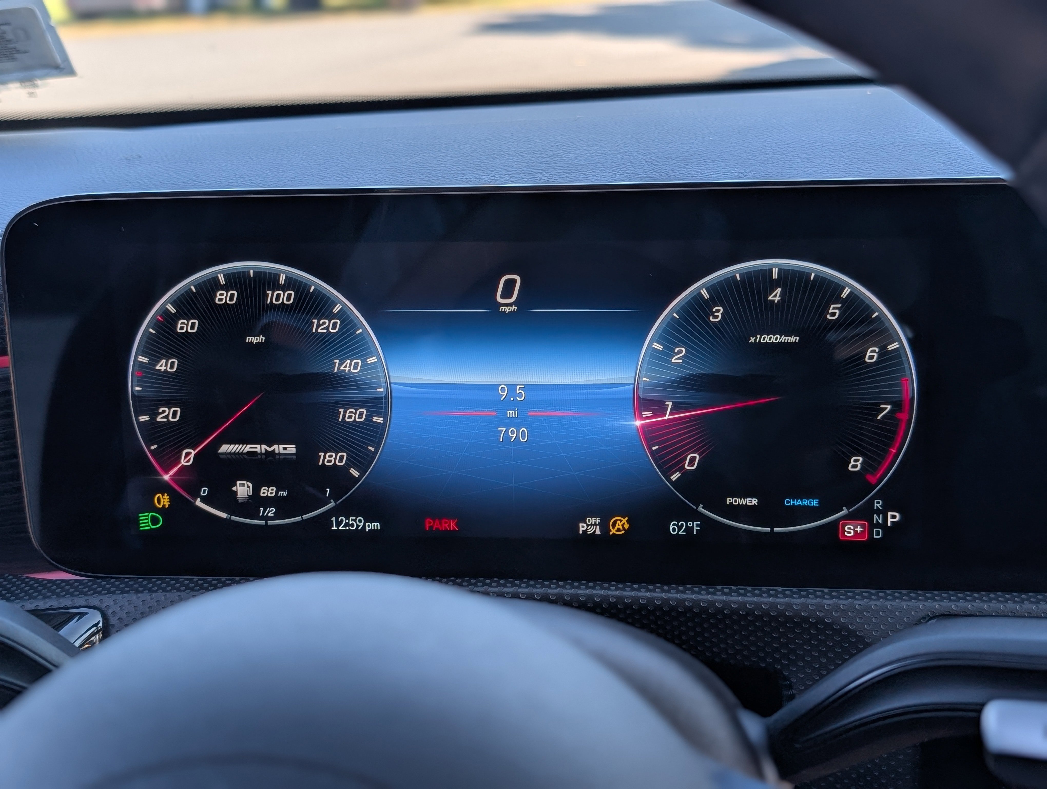 Used 2025 Mercedes-Benz CLA 35 AMG 4MATIC image 27