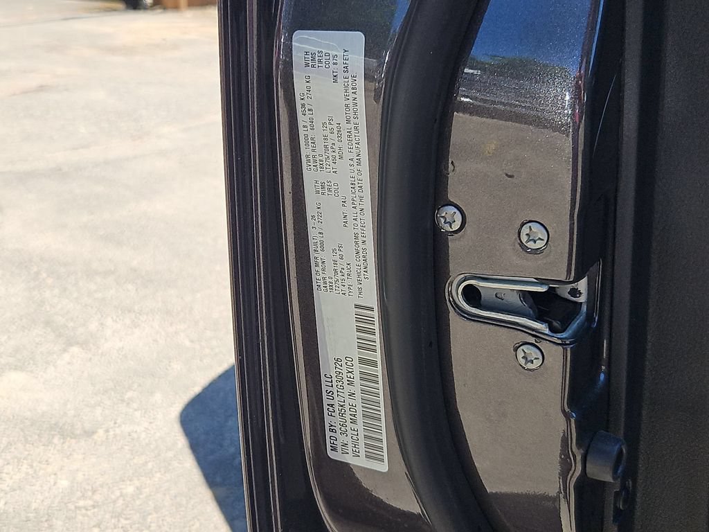 New 2026 RAM 2500 Laramie AWD/4WD image 29