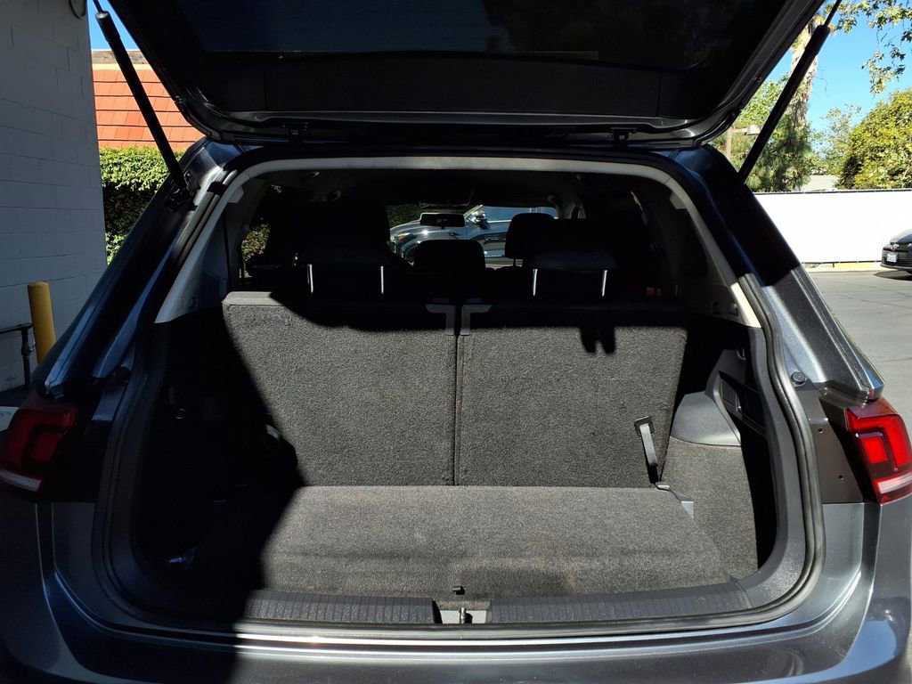 Used 2021 Volkswagen Tiguan S image 19