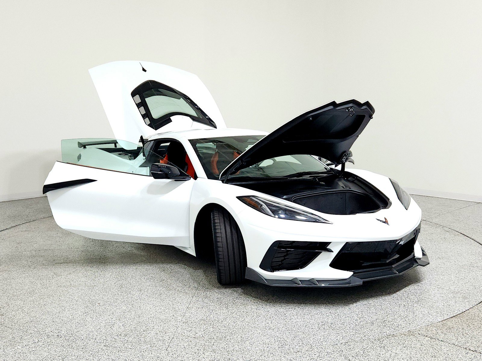 Used 2025 Chevrolet Corvette Stingray Premium Cpe w/ Z51 Performance Package image 14