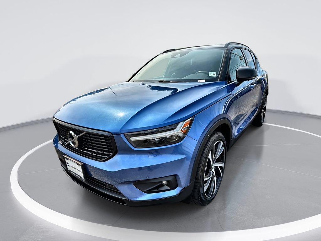 Used 2021 Volvo XC40 T5 R-Design