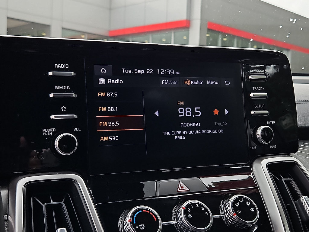 Used 2022 Kia Sorento LX AWD/4WD image 17