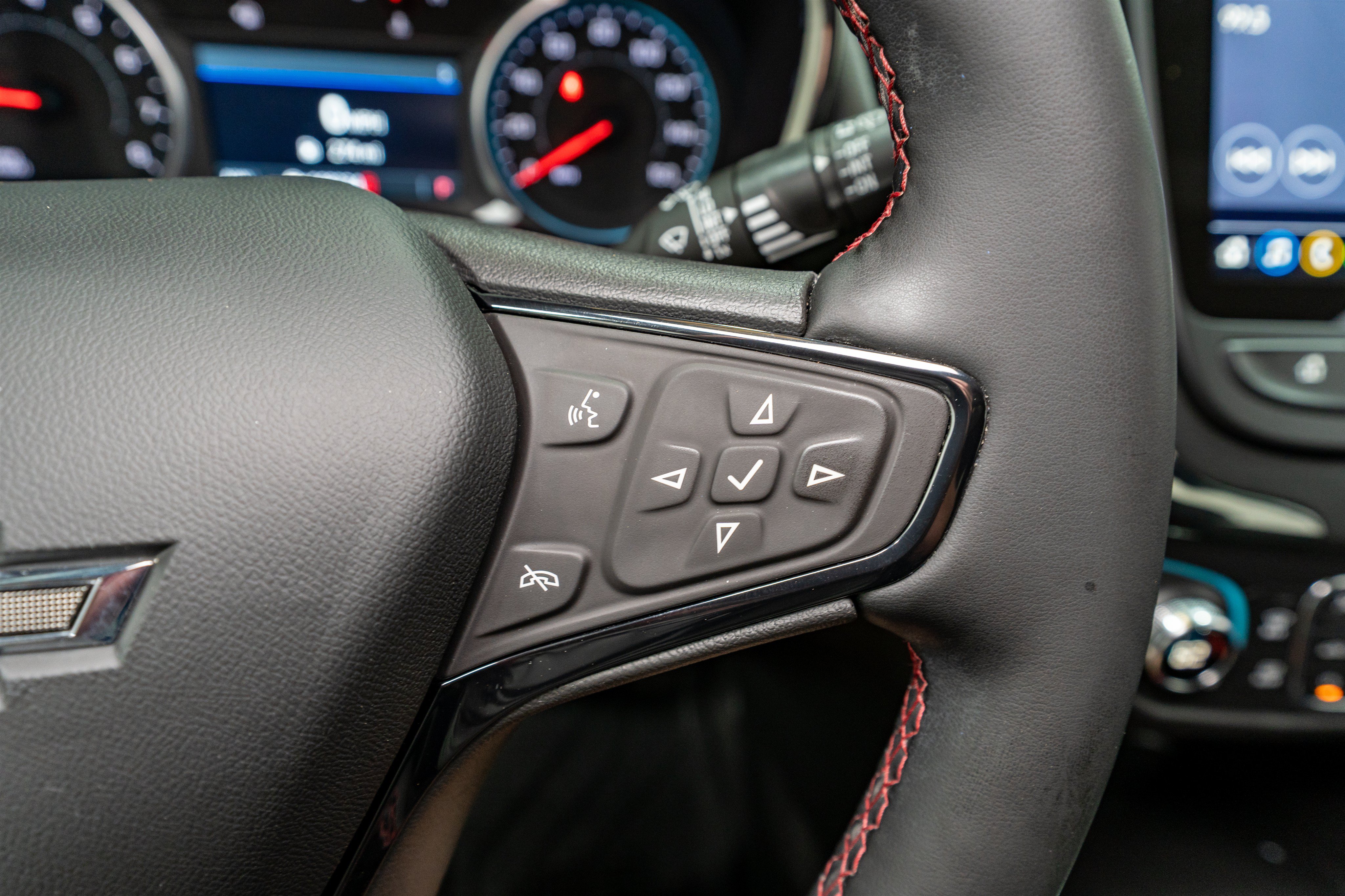Used 2024 Chevrolet Equinox RS w/ RS Leather Package FWD image 24