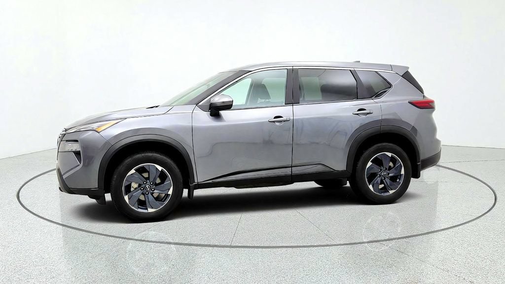 Used 2026 Nissan Rogue SV FWD image 8