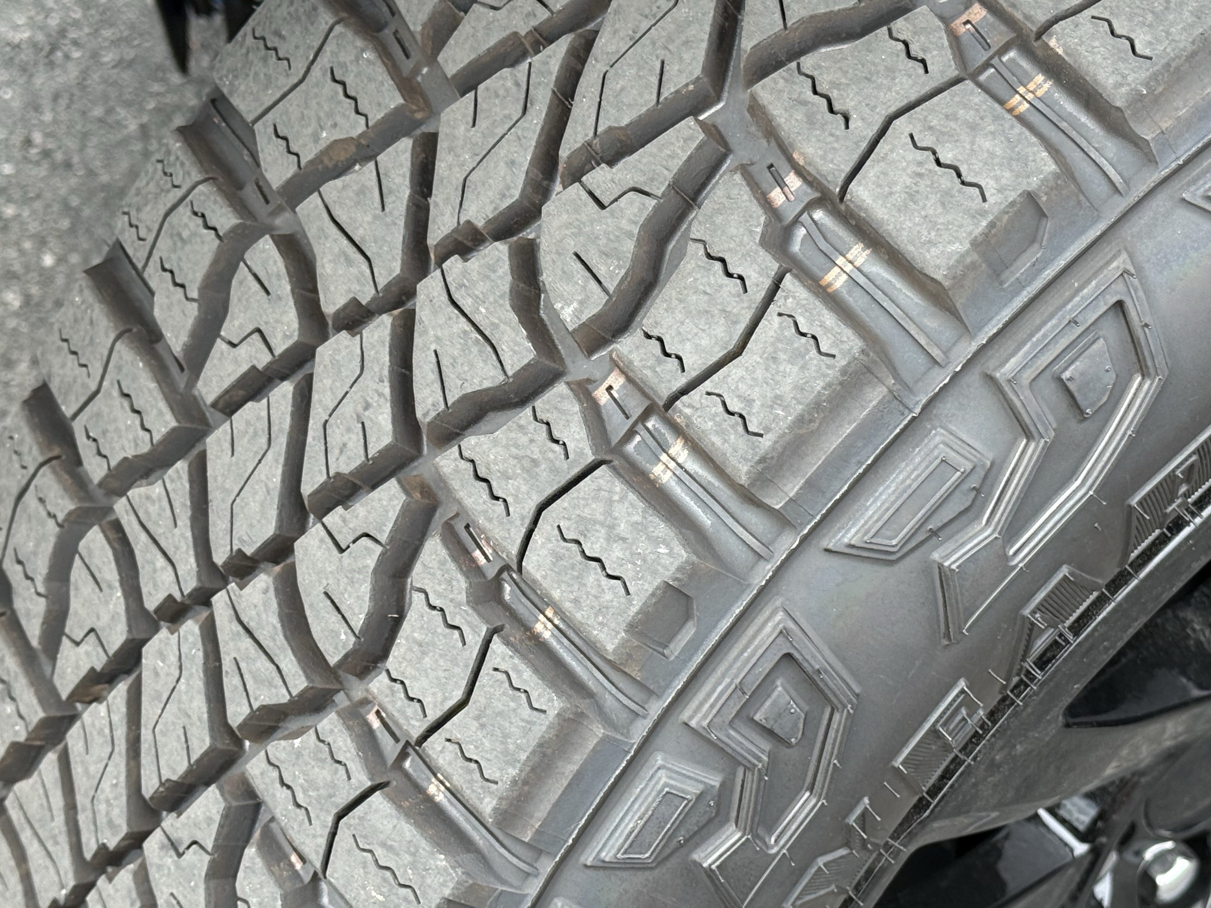 New 2026 Chevrolet Silverado 1500 Custom Trail Boss w/ Dark Appearance Package AWD/4WD image 12