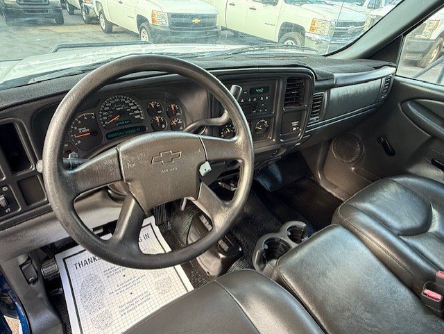 Used 2003 Chevrolet Silverado 3500 4x4 Regular Cab image 11