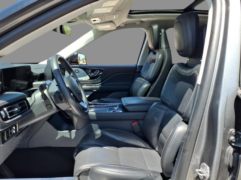 Certified 2025 Lincoln Aviator Reserve w/ Equipment Group 201A AWD/4WD image 21