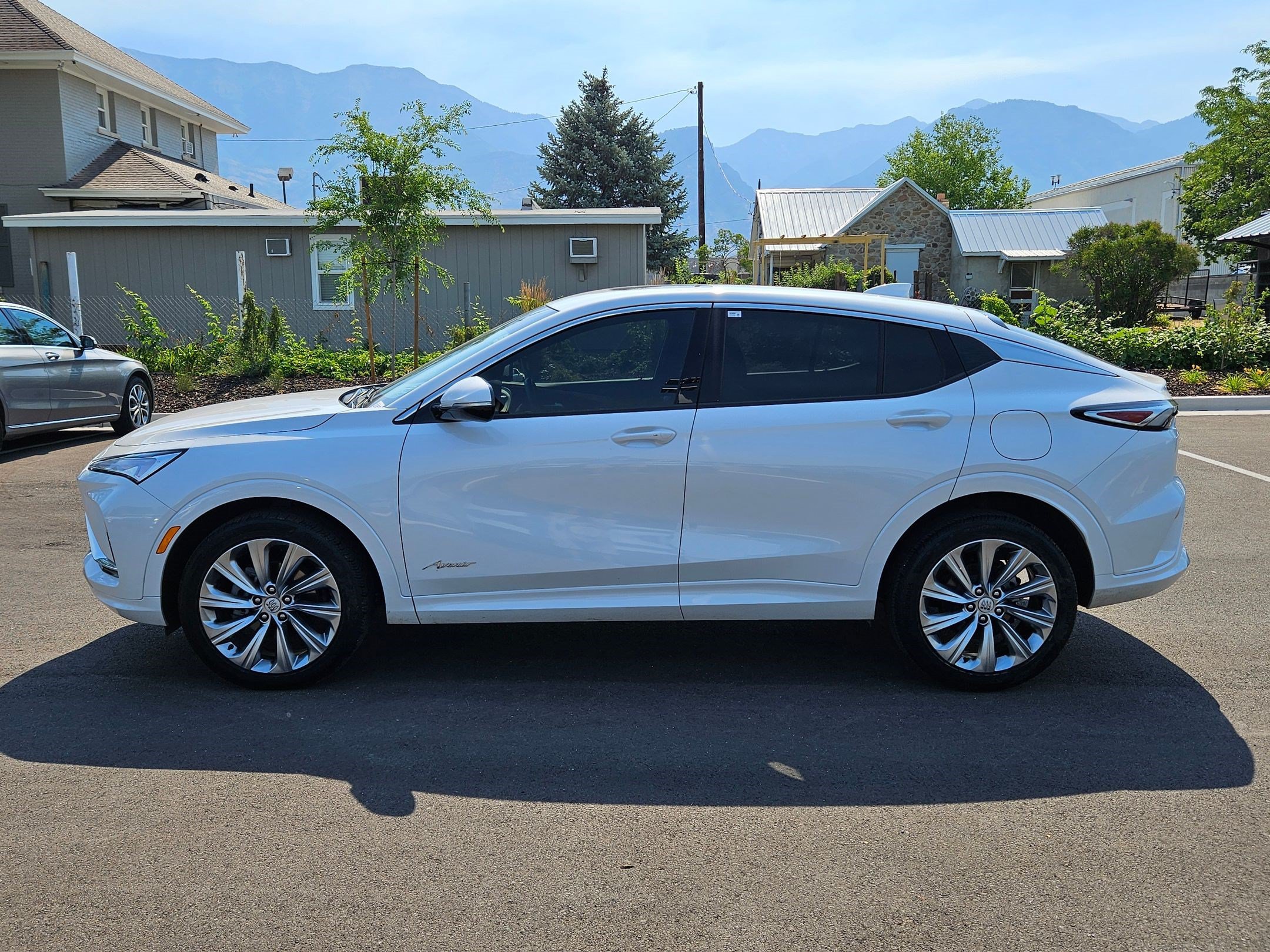 Used 2025 Buick Envista Avenir FWD image 11