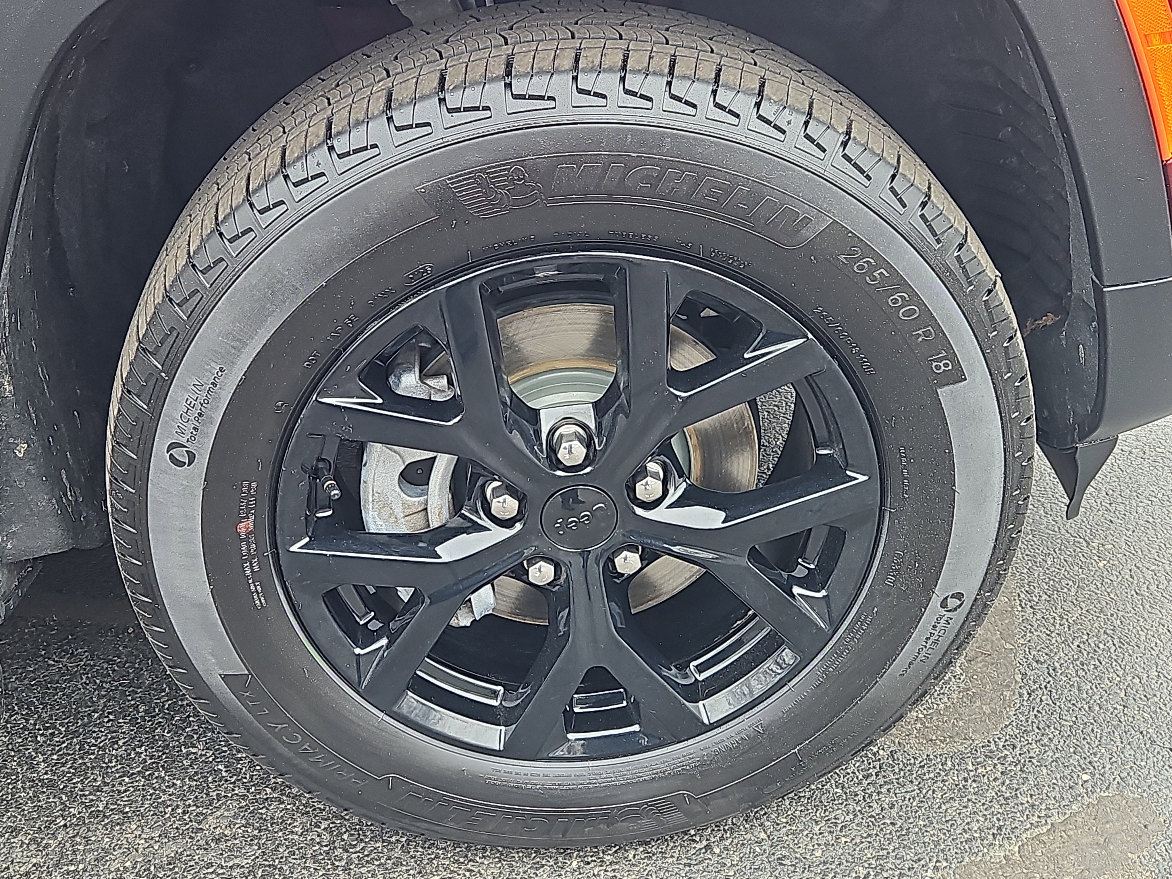 Used 2025 Jeep Grand Cherokee Altitude image 31