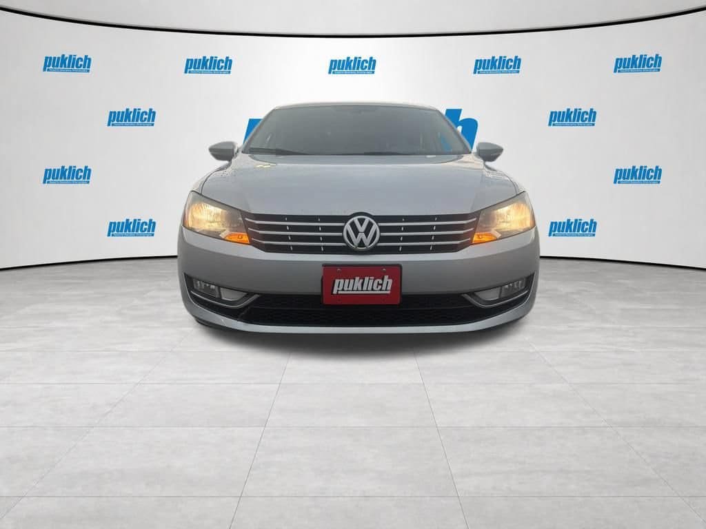 Used 2012 Volkswagen Passat 2.5 SEL Premium FWD image 8