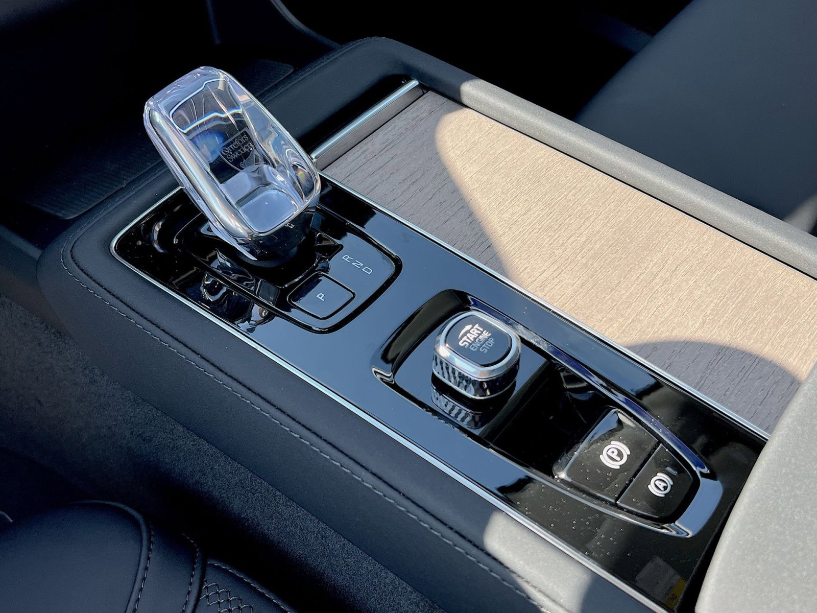 New 2026 Volvo XC90 B6 Plus w/ Protection Package Premier image 22