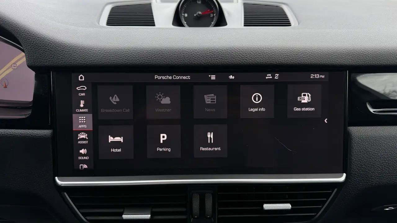 Used 2021 Porsche Cayenne image 37