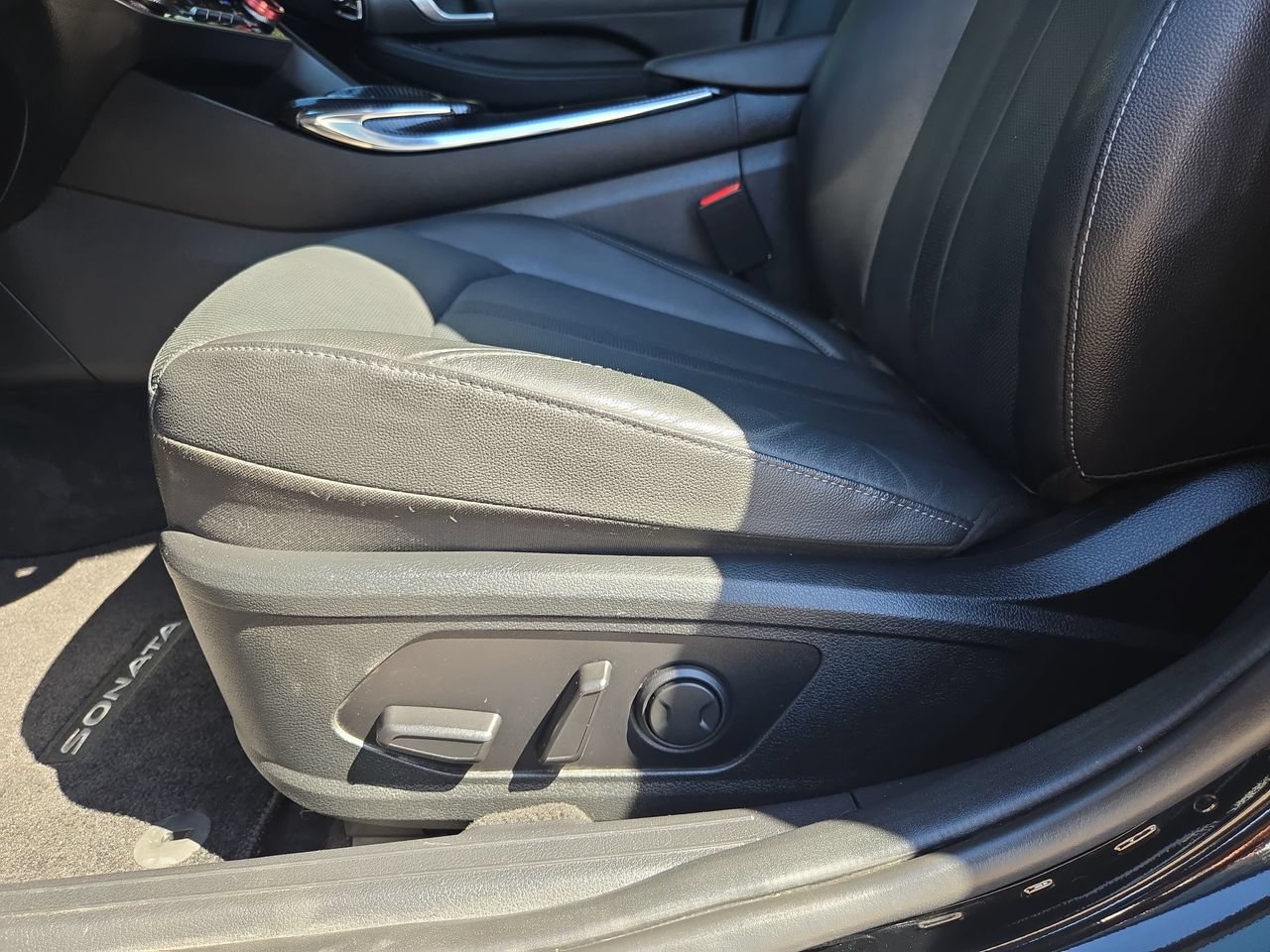 Used 2022 Hyundai Sonata Limited FWD image 28