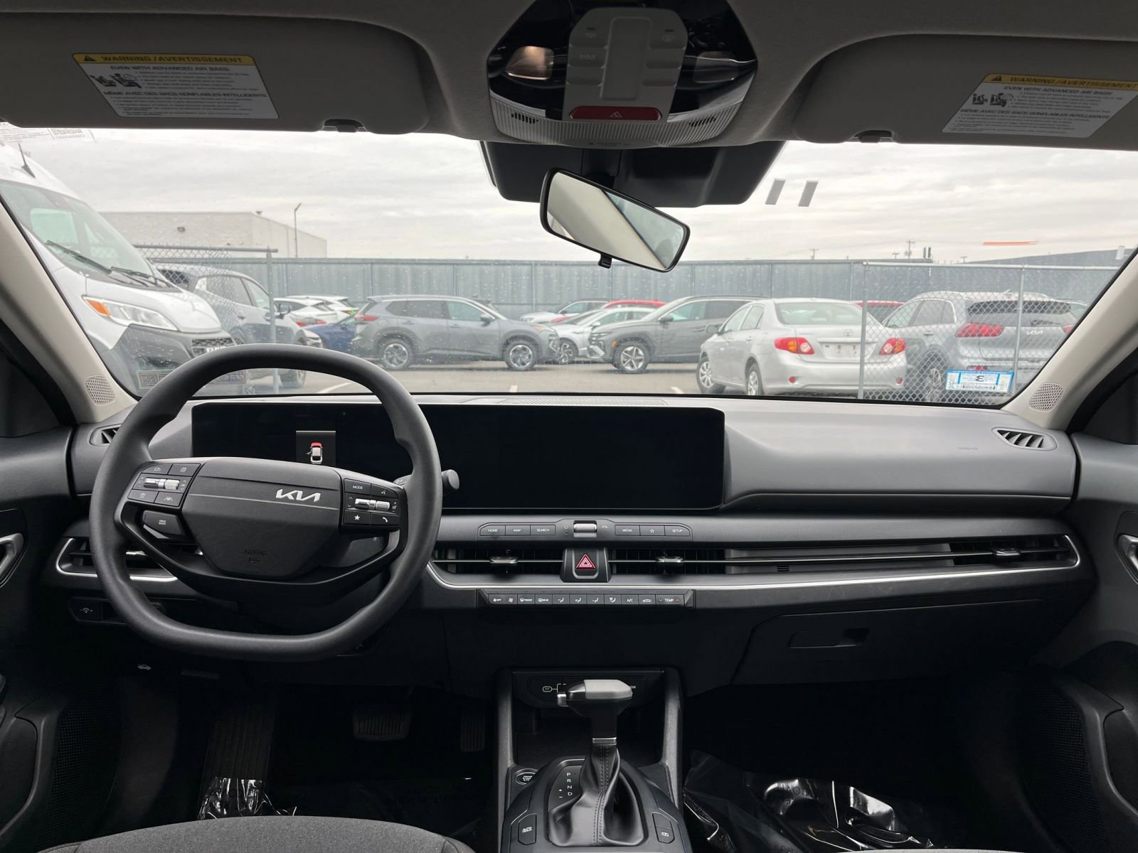 Used 2025 Kia K4 LXS image 32