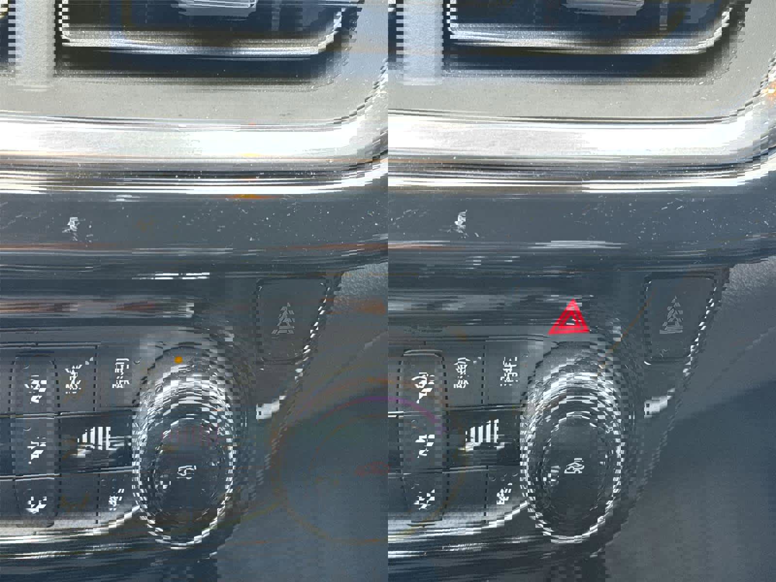 Used 2024 Chevrolet Trax RS w/ Driver Confidence Package image 20