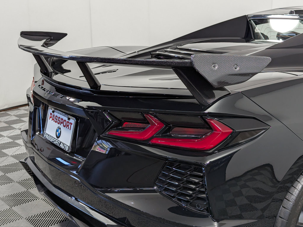 Used 2024 Chevrolet Corvette Stingray Preferred Conv w/ Z51 Performance Package RWD image 16